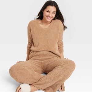 Women’s Cozy Feature yarn wide leg and long sleeve top |Stars Above
